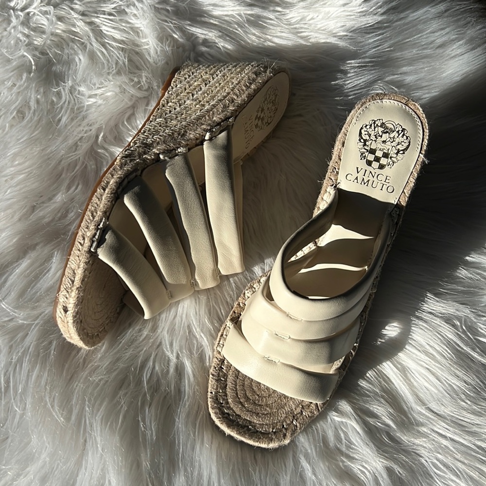 Vince Camuto white and jute wedges size 8.5